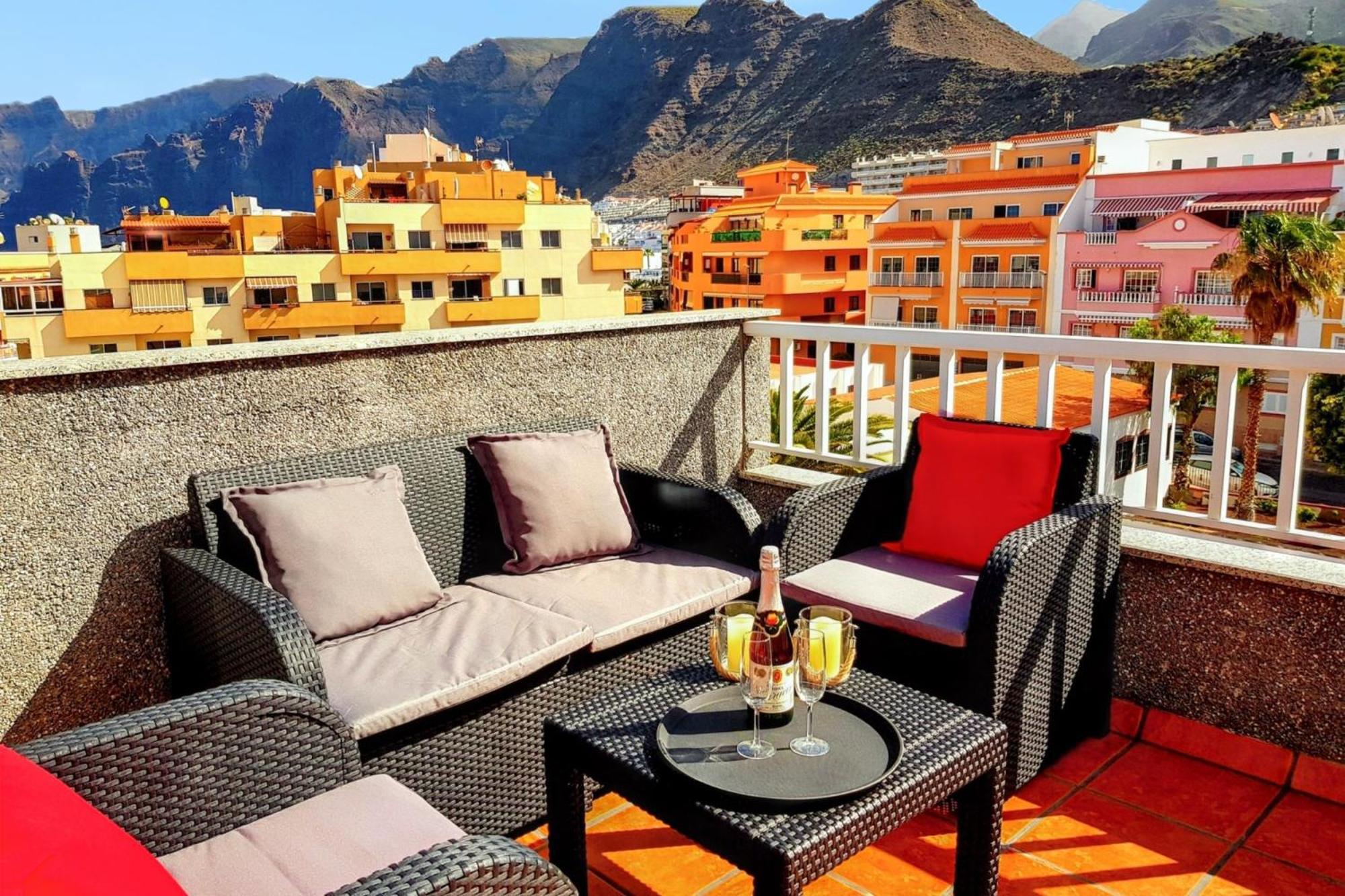 Modern Apartment In Puerto De Santiago - 65 Sqm - Mountain View Buitenkant foto